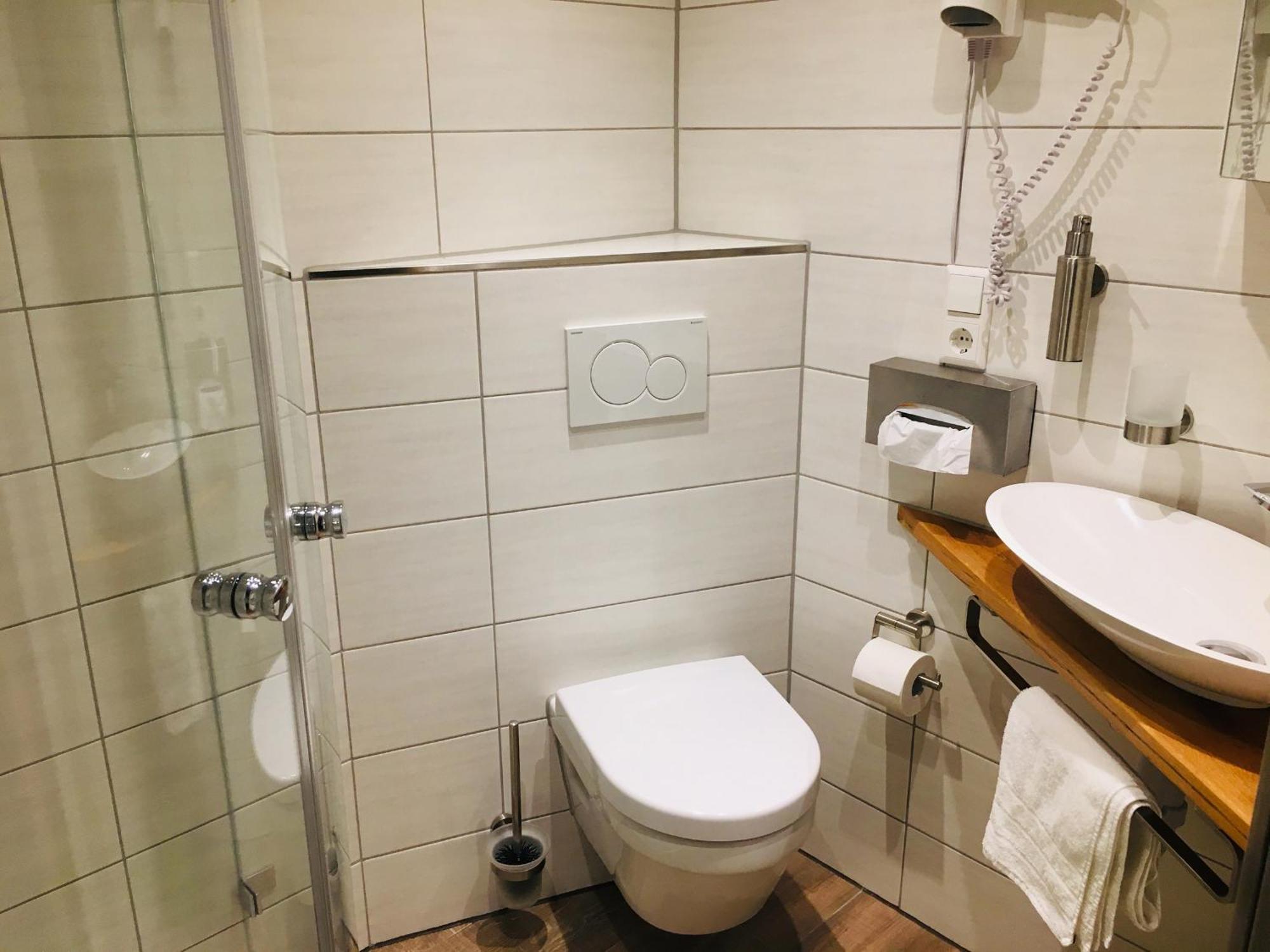 Gasthof Zum Ochsen Mössingen Esterno foto
